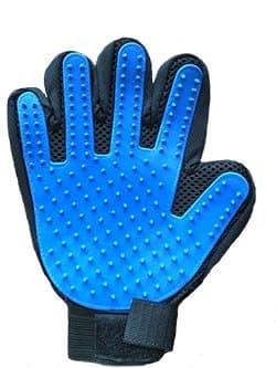 kstrades True Touch Deshedding Glove Brush