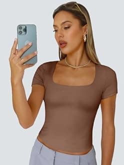 Trendy Queen Short Sleeve Shirts for Women Double Lined Square Neck Cute Going Out Crop Tops Spring Summer Teens Basic Tees