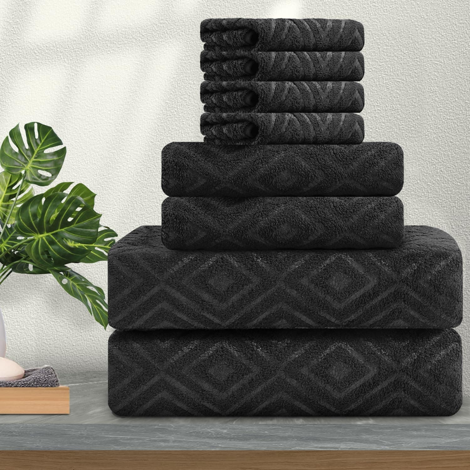 Ferdilan 8 Piece Extra Large Bath Towels Set,2 Oversized Bath Towels(35"x70"), 2 Hand Towels,4 Washcloths Ultra Soft and Absorbent Towels for Bathroom, Quick Dry Towel for Gym Hotel Camp Pool Black
