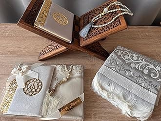 Personalized Islamic Prayer Gift Set: Velvet Yaseen Dua Book, Pearl Prayer Beads, Tasbih & Prayer Mat, Sajjada – Weddings, Eid, Hajj