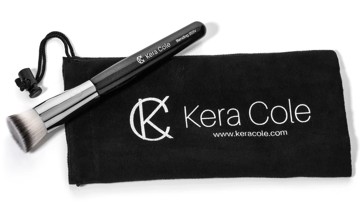 Kera Cole Premium Flat Top Kabuki Foundation Makeup Brush - The Ultimate Experience! Flawless Blending of Liquid, Cream, Powder and Mineral Cosmetics. Perfect for Buffing and Stippling.